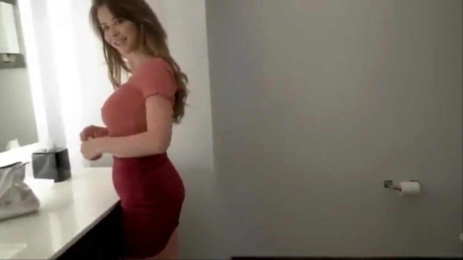 زوجة الأب تغش على أبي